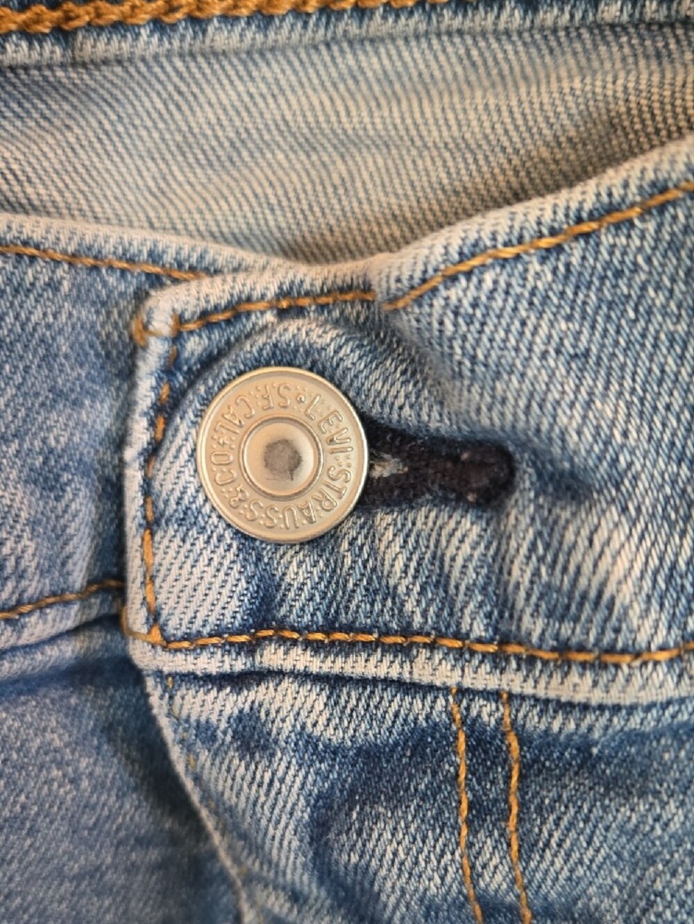 Levi's Light Wash Straight Men’s Jeans - Picture 2 of 4